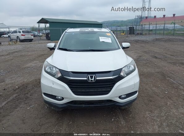 3CZRU6H78HM726367 2017 HONDA HR-V White Instrument cluster view