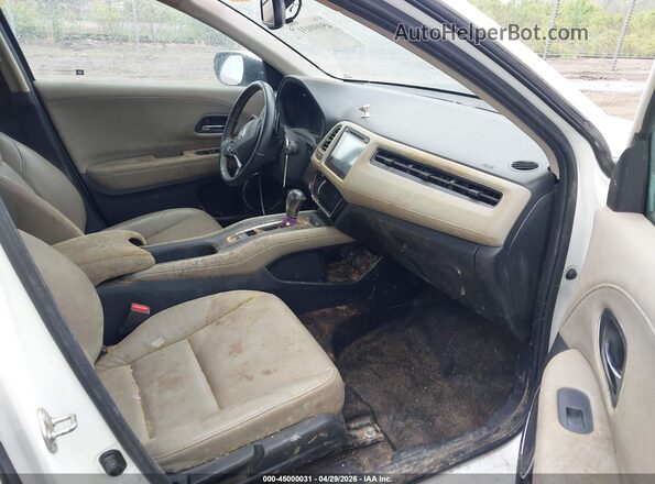 3CZRU6H78HM726367 2017 HONDA HR-V White Front interior view