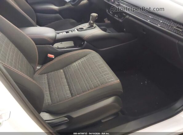 3CZRZ2H5XPM750208 2023 HONDA HR-V Black Front interior view