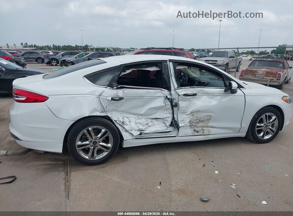 3FA6P0HD1JR231591 2018 FORD FUSION White Rear interior view