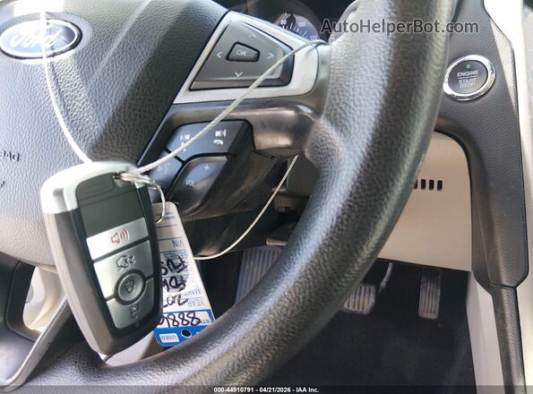 3FA6P0HD1LR257675 2020 FORD FUSION White Vista del salpicadero