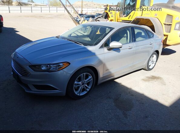 3FA6P0LU4JR250658 2018 FORD FUSION HYBRID Silver Vista tres cuartos delantera izquierda