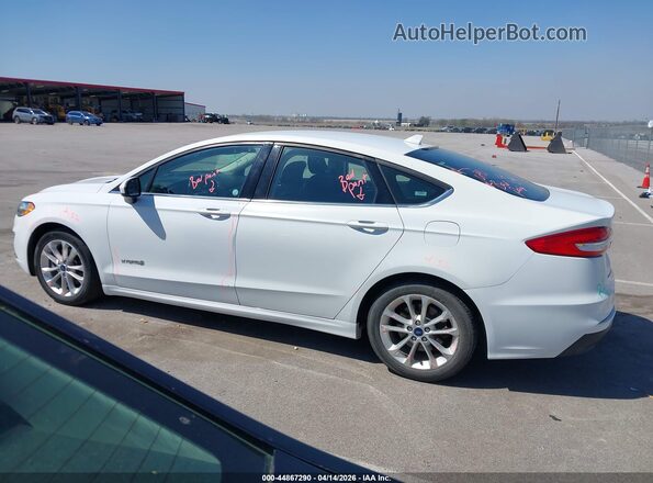 3FA6P0LU7KR240644 2019 FORD FUSION HYBRID White 