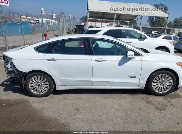 3FA6P0PU0GR270537 2016 FORD FUSION ENERGI White 