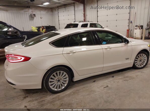 3FA6P0PU7GR232335 2016 FORD FUSION ENERGI Белый 