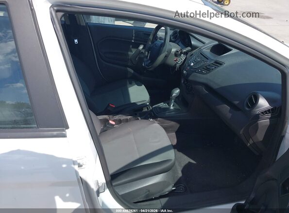 3FADP4AJXHM157156 2017 FORD FIESTA White Սալոնի դիմացի տեսք