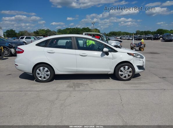 3FADP4AJXHM157156 2017 FORD FIESTA White Սալոնի հետևի տեսք