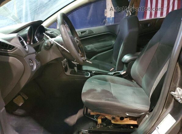 3FADP4BJ1JM113714 2018 FORD FIESTA Серый Вид салона спереди