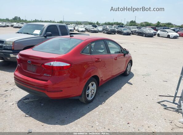 3FADP4BJ3JM142647 2018 FORD FIESTA Красный Задняя правая четверть