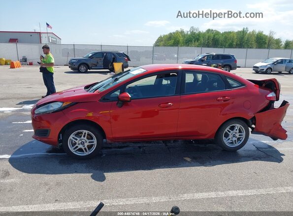 3FADP4BJ6KM162831 2019 FORD FIESTA Red Widok wnętrza z tyłu
