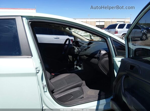 3FADP4BJXJM108429 2018 FORD FIESTA Light Blue Vista interior delantera