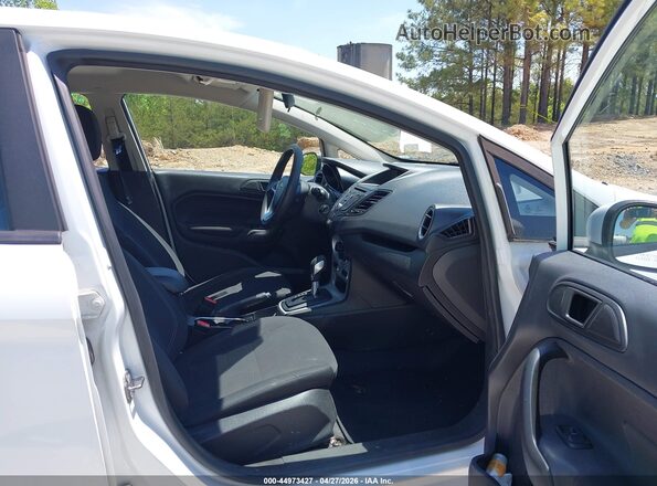 3FADP4EJ5KM145370 2019 FORD FIESTA White წინა სალონის ხედი