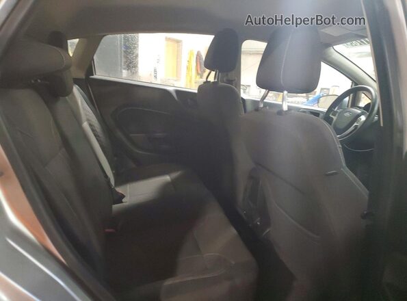 3FADP4EJXKM138561 2019 FORD FIESTA Silver Вид задніх сидінь