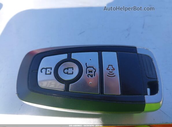 3FMTK1RM9MMA49778 2021 FORD MUSTANG MACH-E Red Вид панелі приладів