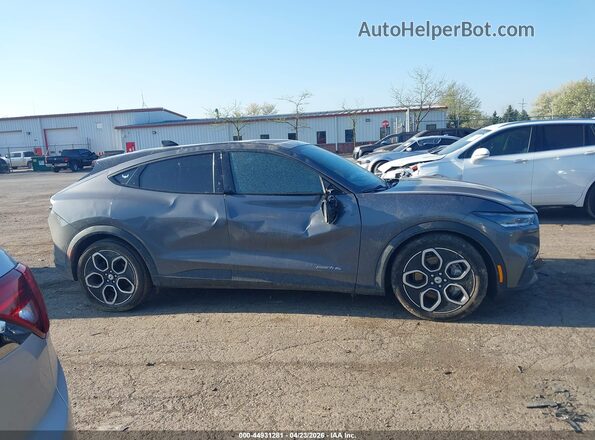 3FMTK1SS6PMA28674 2023 FORD MUSTANG MACH-E Gray Սալոնի հետևի տեսք