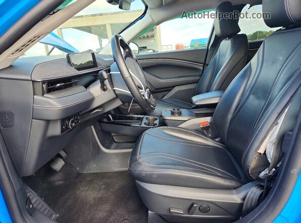 3FMTK3R70RMA46460 2024 FORD MUSTANG MACH-E PREMI Blue Вид салону спереду