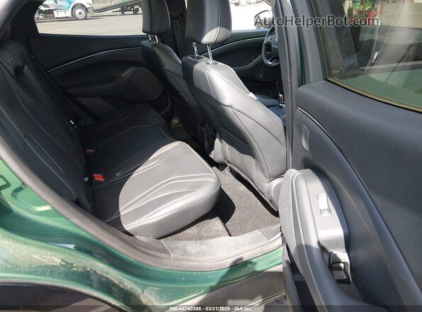 3FMTK3R78RMA45718 2024 FORD MUSTANG MACH-E PREMI Green Vista de la etiqueta del VIN