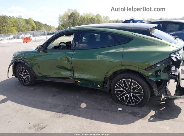 3FMTK3R78RMA45718 2024 FORD MUSTANG MACH-E PREMI Green Vista interior de 360 grados