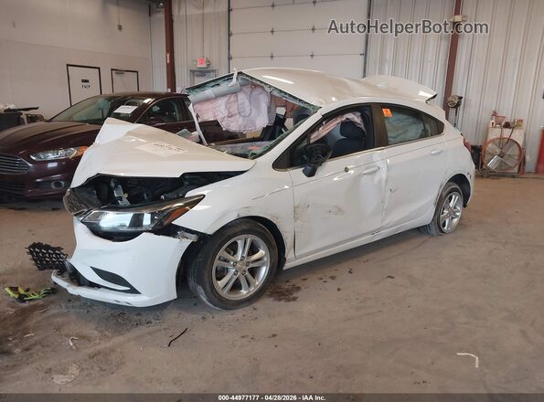 3G1BE6SM1JS532499 2018 CHEVROLET CRUZE White წინა მარცხენა ხედი სამი მეოთხედიდან