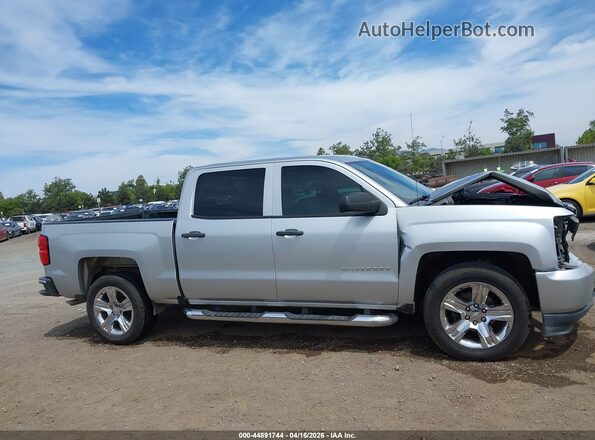 3GCPCPECXJG527333 2018 CHEVROLET SILVERADO Silver Սալոնի 360 աստիճան տեսք