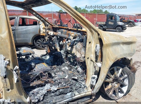 3GCUDJET6NG611782 2022 CHEVROLET SILVERADO White Widok wnętrza z przodu