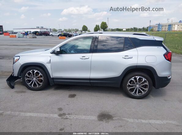3GKALPEV6ML317688 2021 GMC TERRAIN Silver Widok wnętrza 360 stopni