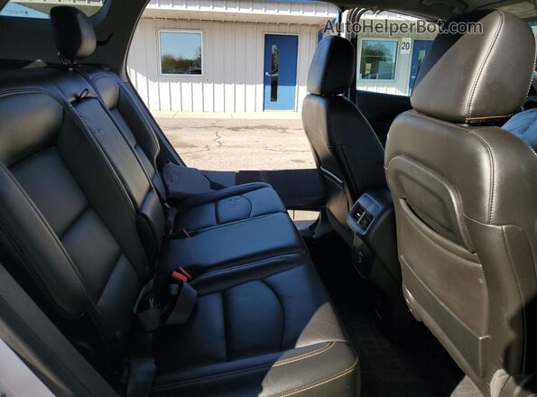 3GKALVEV6LL251145 2020 GMC TERRAIN White Vista interior trasera