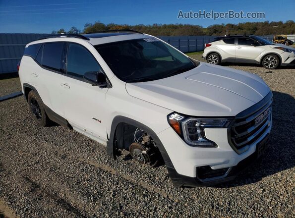 3GKALYEGXPL128151 2023 GMC TERRAIN Белый Передняя правая четверть