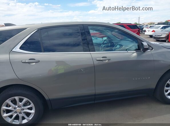 3GNAXJEV2JS623681 2018 CHEVROLET EQUINOX Gray Widok wnętrza z tyłu