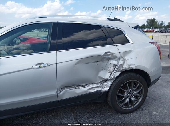 3GYFNCE36GS563244 2016 CADILLAC SRX Серебряный Вид спереди