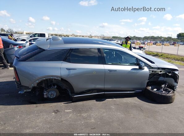 3GYK3DM55TS110210 2026 CADILLAC OPTIQ Серебряный Вид спереди