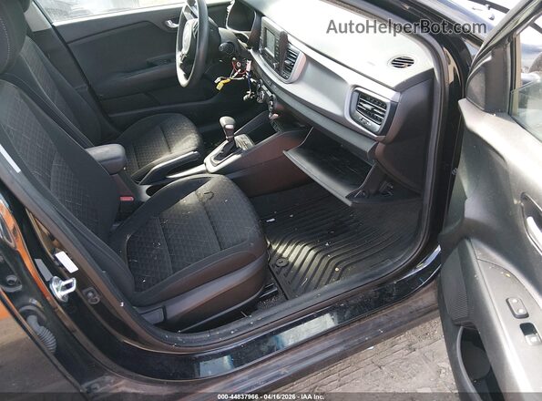 3KPA24AB9JE125478 2018 KIA RIO Blue Սալոնի դիմացի տեսք
