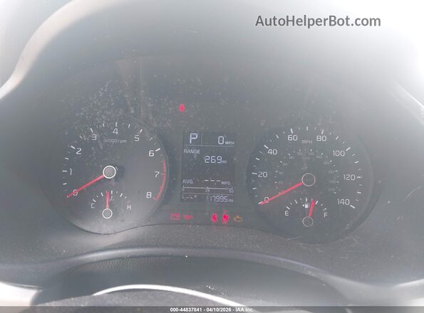 3KPA24AD2ME387381 2021 KIA RIO White Հետևի նստատեղերի տեսք