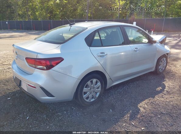 3KPA24AD3ME383100 2021 KIA RIO Silver Trasero derecho