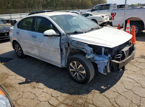3KPA24AD3ME391195 2021 KIA RIO Белый Передняя правая четверть