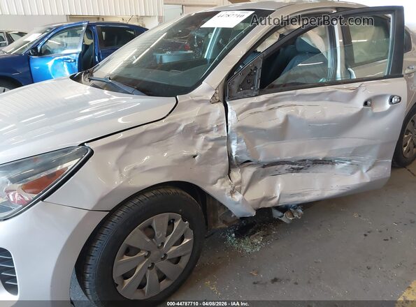 3KPA24AD4LE295204 2020 KIA RIO Silver Vista frontal