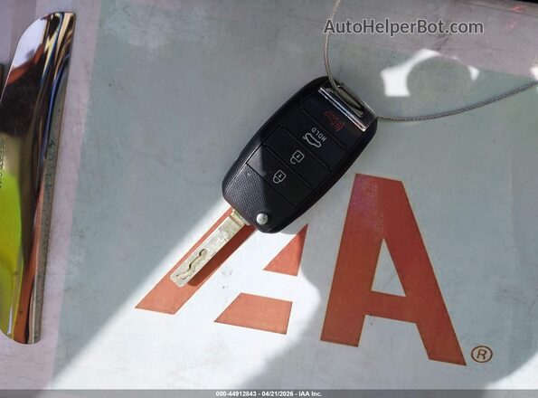 3KPA25AD9LE328400 2020 KIA RIO 5-DOOR White წინა პანელის ხედი