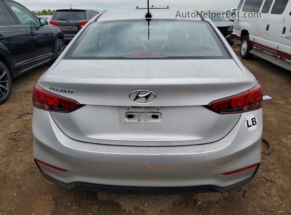 3KPC24A33KE058010 2019 HYUNDAI ACCENT Серебряный Вид сзади
