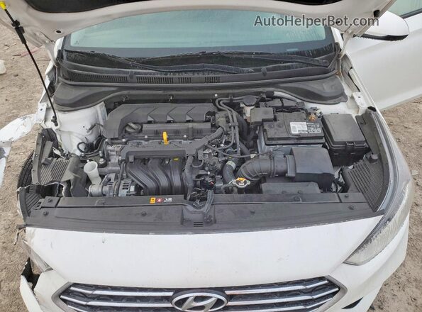 3KPC24A67LE095881 2020 HYUNDAI ACCENT White Widok wnętrza z tyłu
