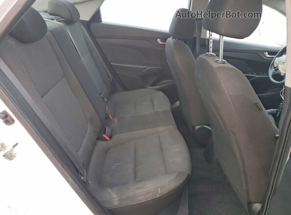 3KPC24A67LE095881 2020 HYUNDAI ACCENT White Widok tylnych siedzeń