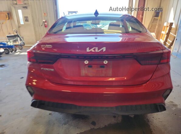 3KPF24AD2RE775417 2024 KIA FORTE Red უკანა ხედი