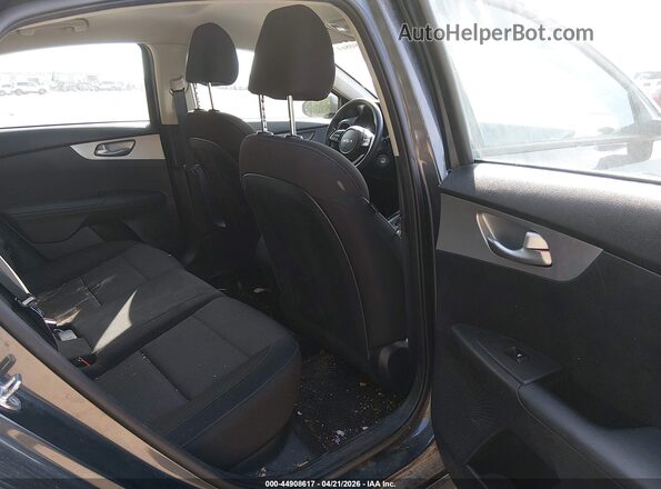 3KPF24AD3PE576972 2023 KIA FORTE Gray 