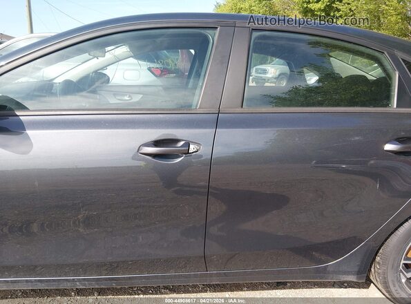 3KPF24AD3PE576972 2023 KIA FORTE Gray 