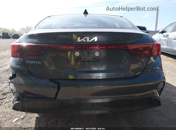 3KPF24AD3PE576972 2023 KIA FORTE Gray 