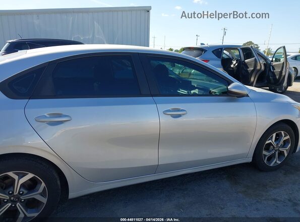 3KPF24AD4ME338821 2021 KIA FORTE Gray უკანა სალონის ხედი