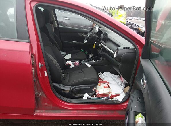 3KPF24AD4ME358955 2021 KIA FORTE Red Widok wnętrza z przodu