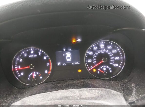 3KPF24AD4ME358955 2021 KIA FORTE Red Widok tylnych siedzeń