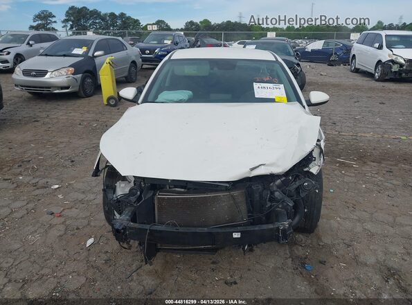 3KPF24AD5ME402722 2021 KIA FORTE White Widok zestawu wskaźników