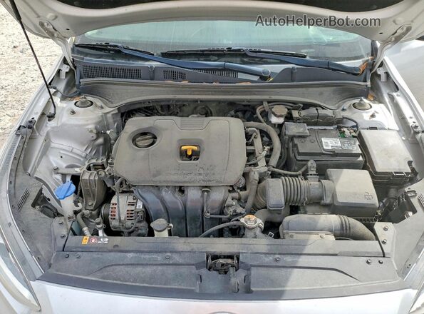 3KPF24AD7ME311533 2021 KIA FORTE Silver Vista interior trasera