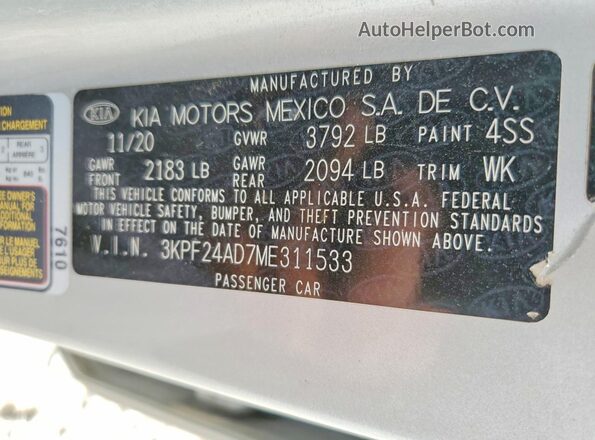 3KPF24AD7ME311533 2021 KIA FORTE Silver Vista del compartimento del motor